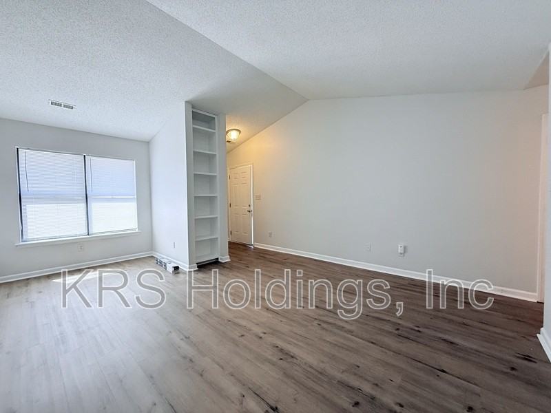 612 Kendall Dr - Photo 5 of 14