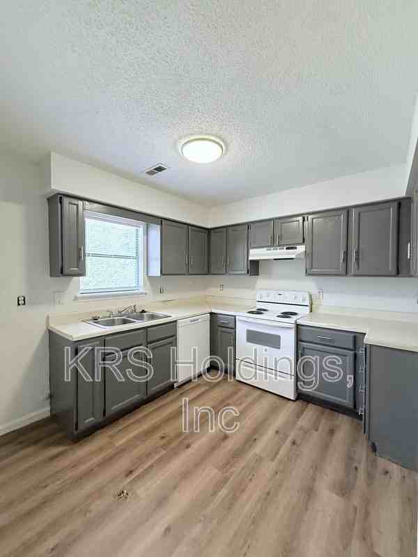612 Kendall Dr - Photo 7 of 14