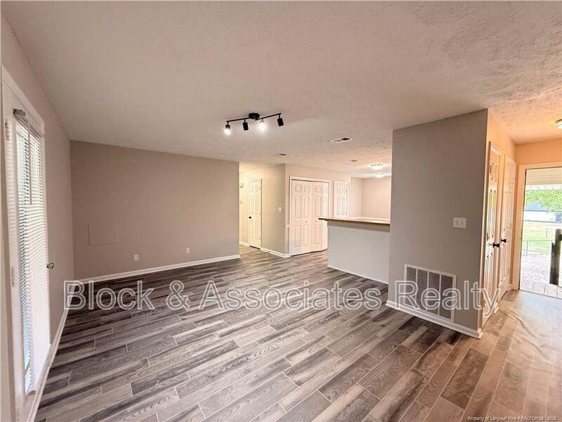 4065 Professional Dr - Photo 3 of 10