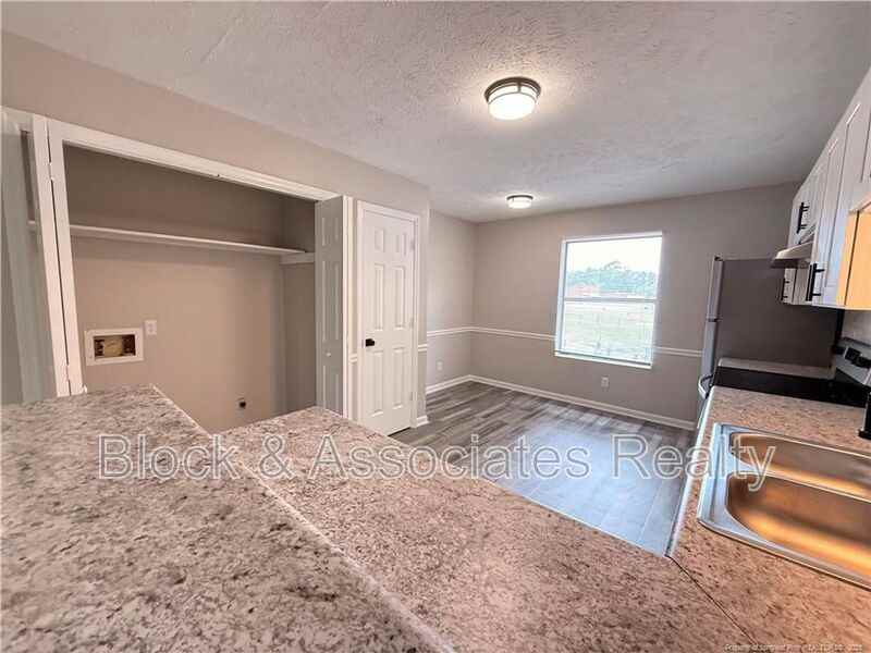 4065 Professional Dr - Photo 5 of 10