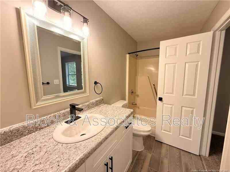 4065 Professional Dr - Photo 6 of 10
