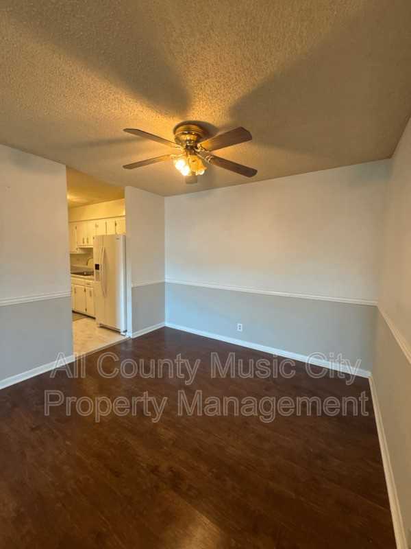 515 Basswood Ave #J92 - Photo 3 of 12