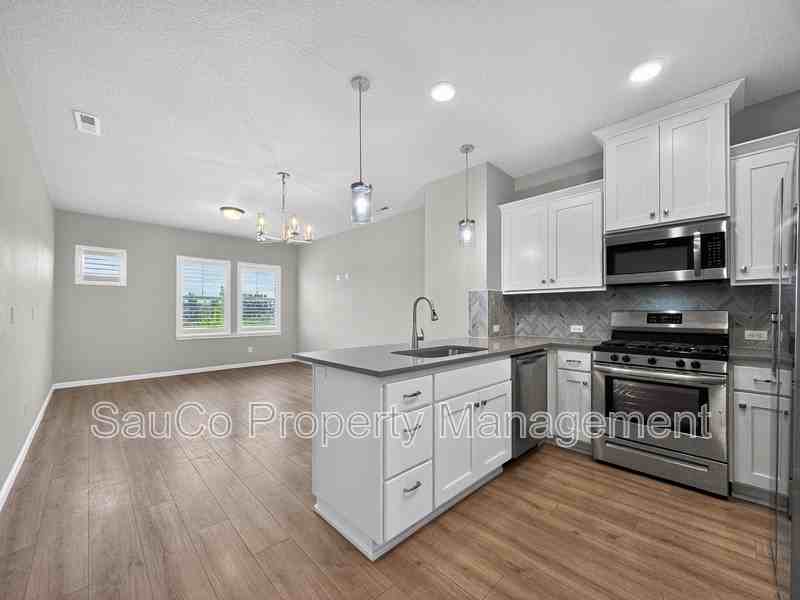 7032 Se Frasier Ln - Photo 6 of 20