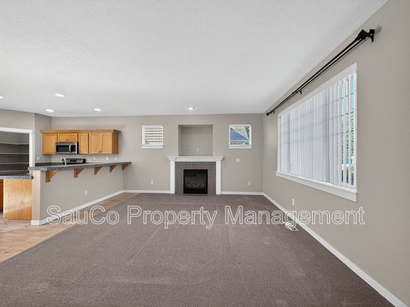 5073 Nw 149th Ter - Photo 2 of 17
