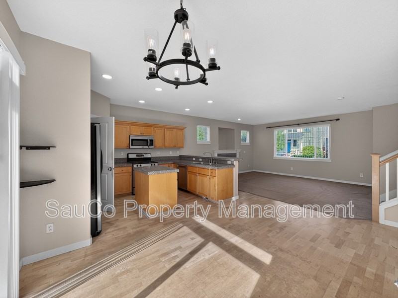 5073 Nw 149th Ter - Photo 5 of 17