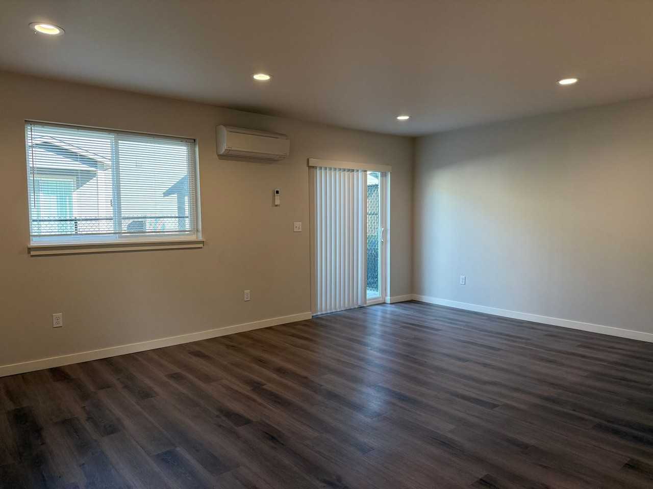 5308 Smitten St #4 - Photo 6 of 17