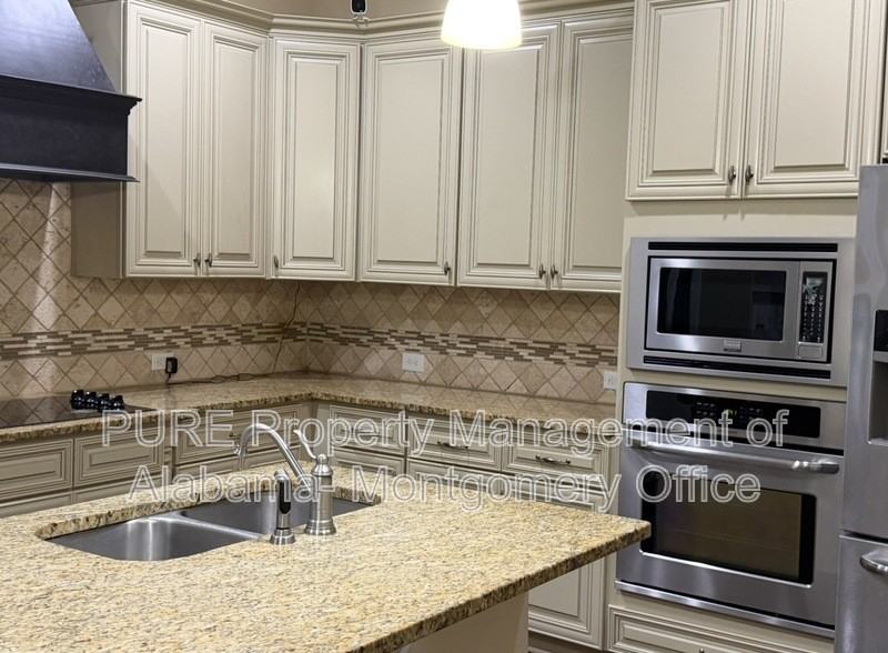 170 Sherwood Trl - Photo 2 of 9