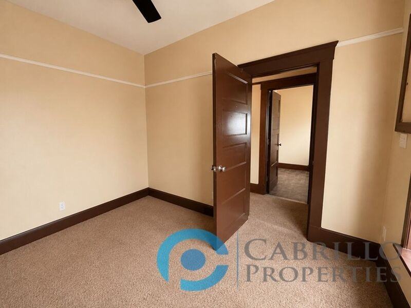2203 Broadway - Photo 5 of 9