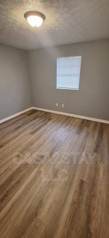377 Redmar Blvd #48 - Photo 6 of 8