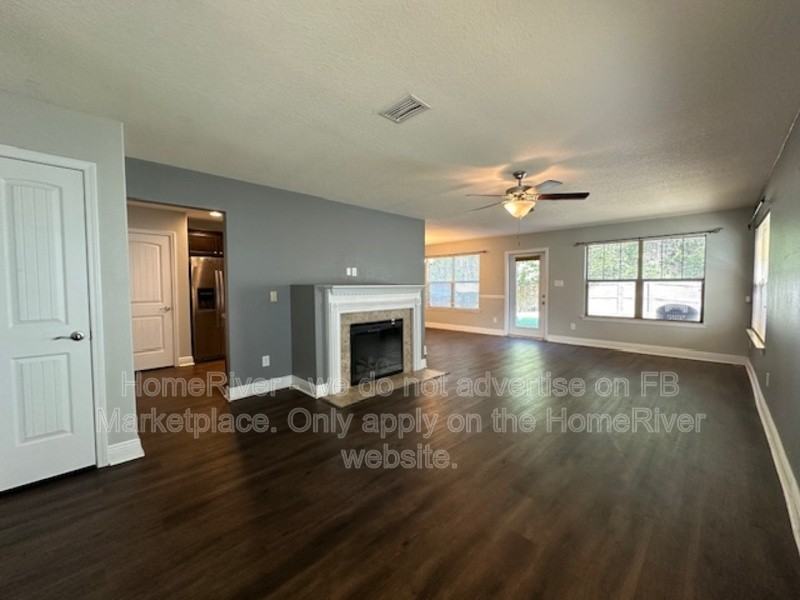 3762 Weatherstone Cir - Photo 4 of 21