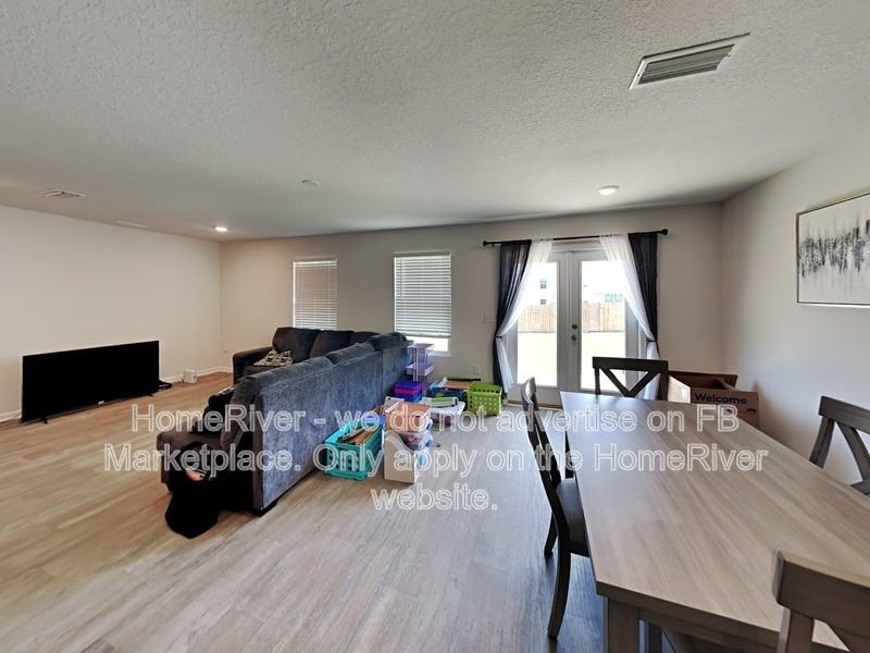 5621 Fulcina Ct - Photo 6 of 24