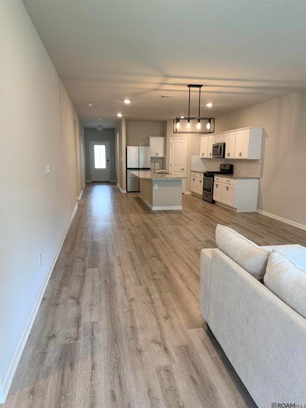 6407 Tiger Pointe Dr - Photo 4 of 7