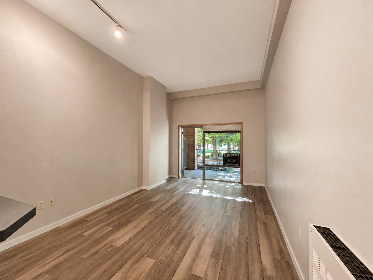 701 Columbia St #107 - Photo 2 of 16