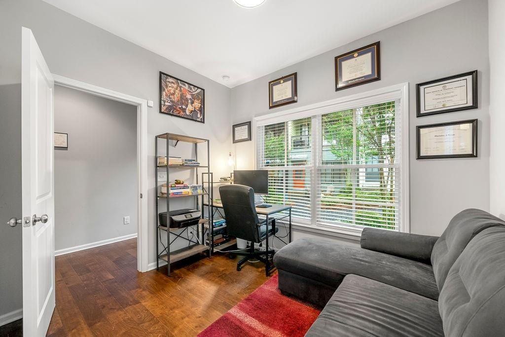 755 Dunlop Way - Photo 5 of 26
