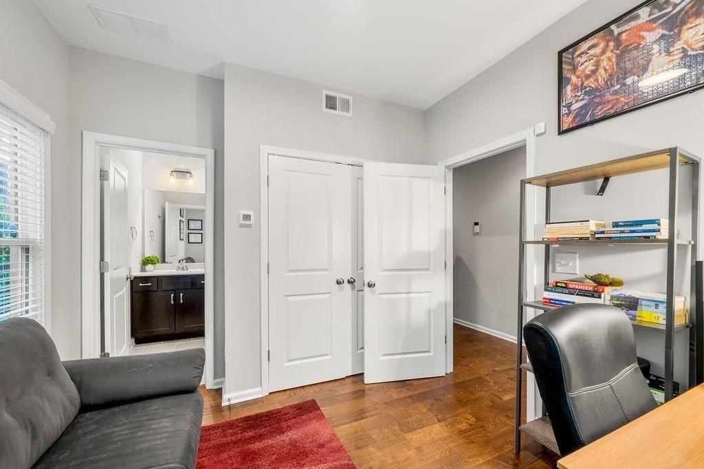 755 Dunlop Way - Photo 7 of 26