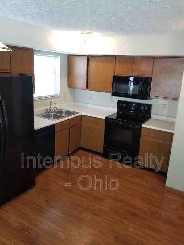 5903 Brookmont Dr - Photo 4 of 43