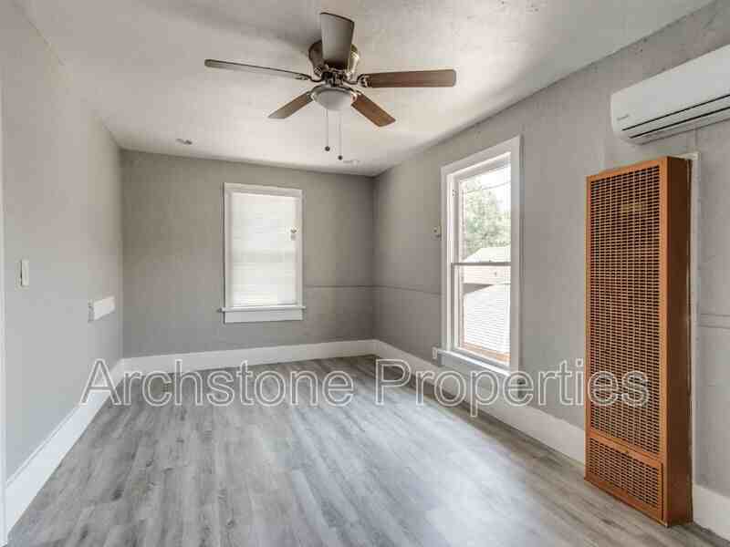 4407 N Military Ave - Photo 2 of 17