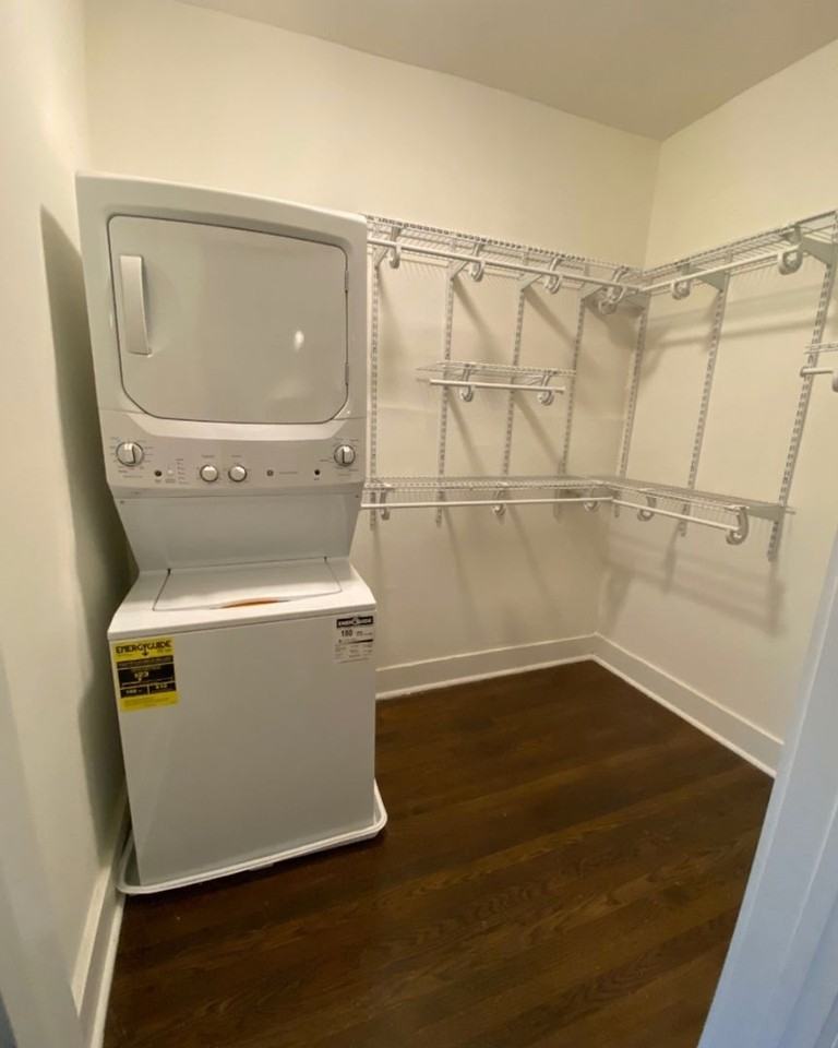 800 788- 800 Greenwood Avenue NE - Photo 4 of 6