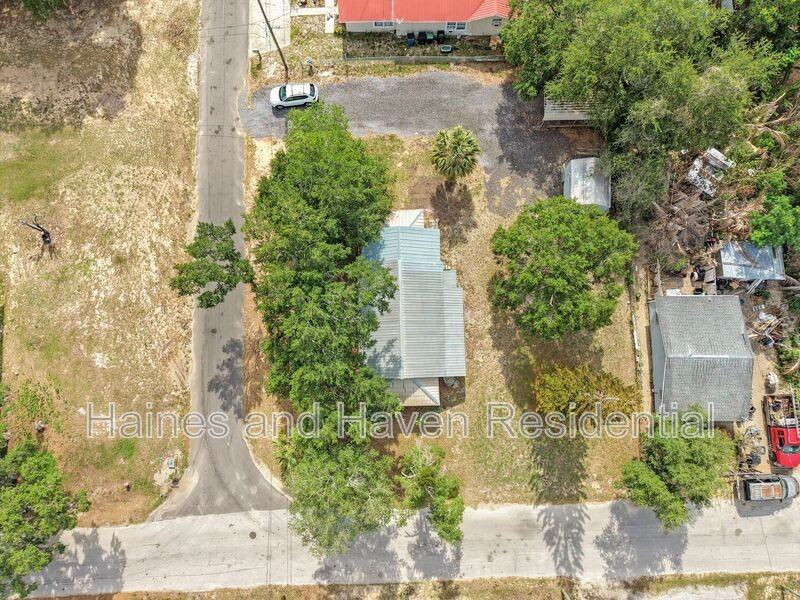 120 Chesney Blvd - Photo 3 of 28
