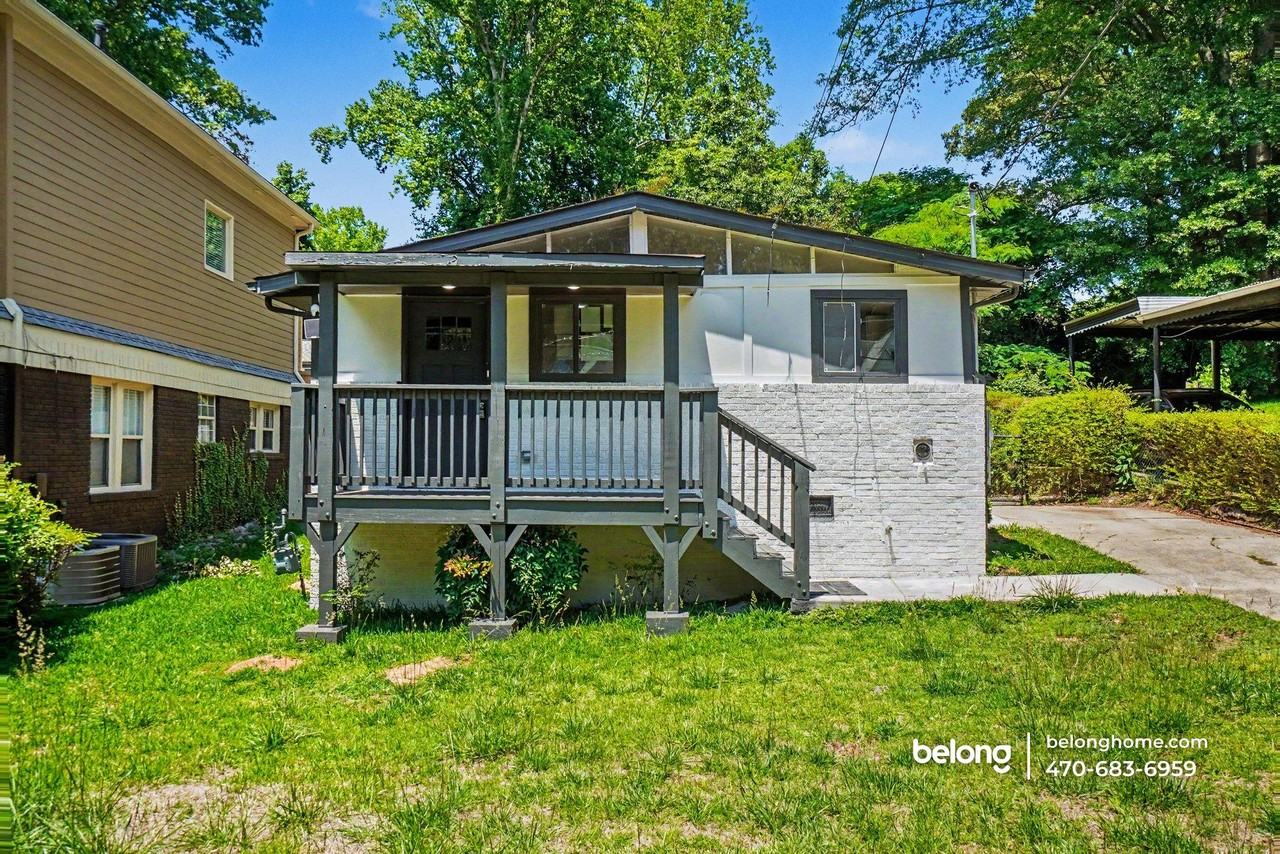 1735 Alvarado Ter Sw - Photo 2 of 17