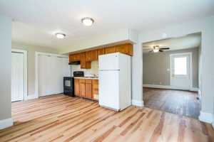 featured image of 20 Vernon Ave #3