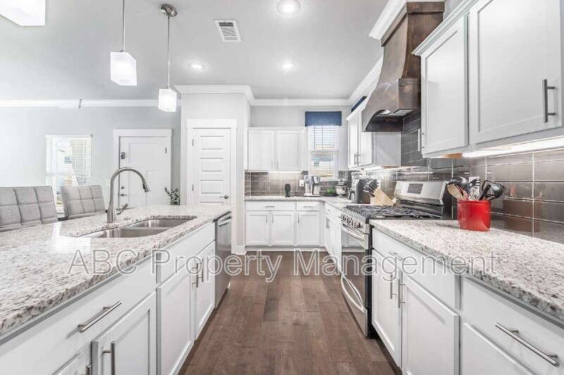 5217 S 65th Pl - Photo 5 of 28