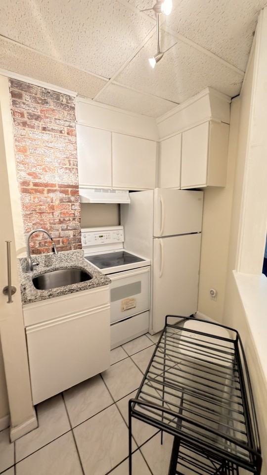 391 Langley Rd #1 - Photo 2 of 18