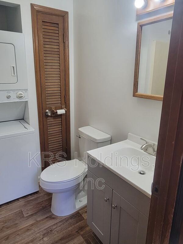 2877 Rhodes Lane - Photo 4 of 7