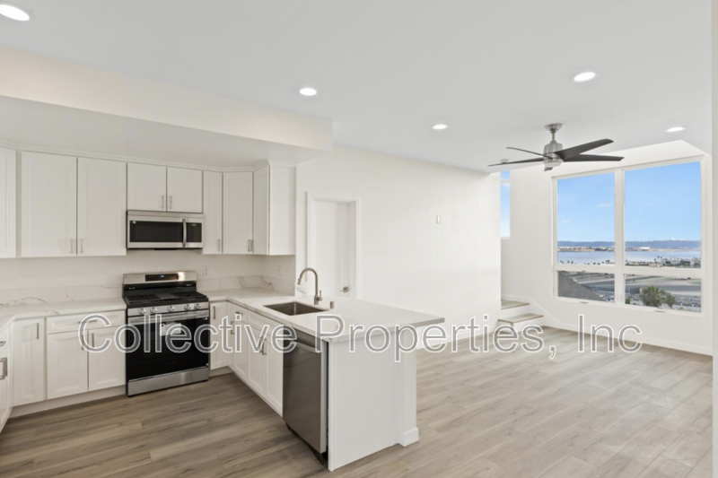 2717 Columbia St - Photo 2 of 12