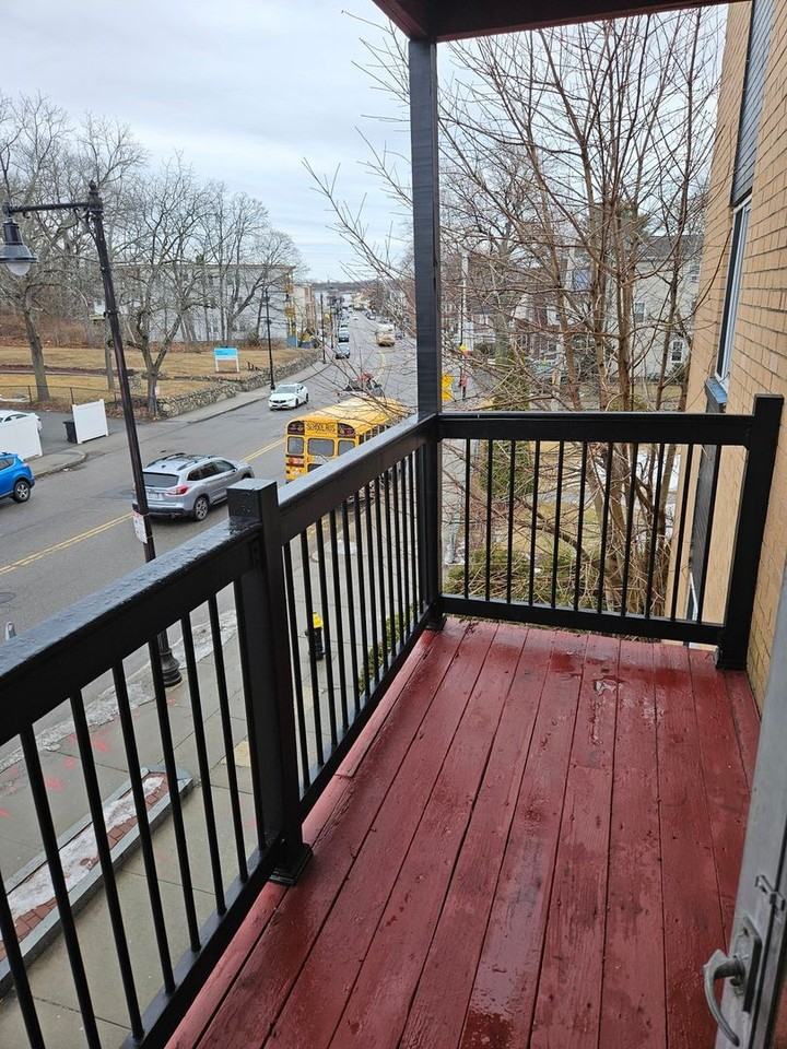 720 River St #30 - Photo 5 of 9