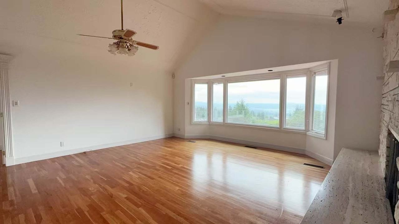 1105 Eyremount Drive - Photo 2 of 20