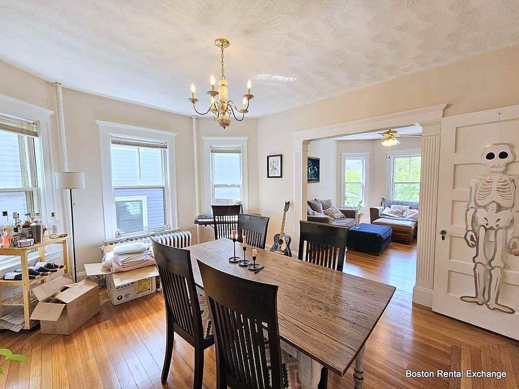 45 Pemberton St #2 - Photo 6 of 21