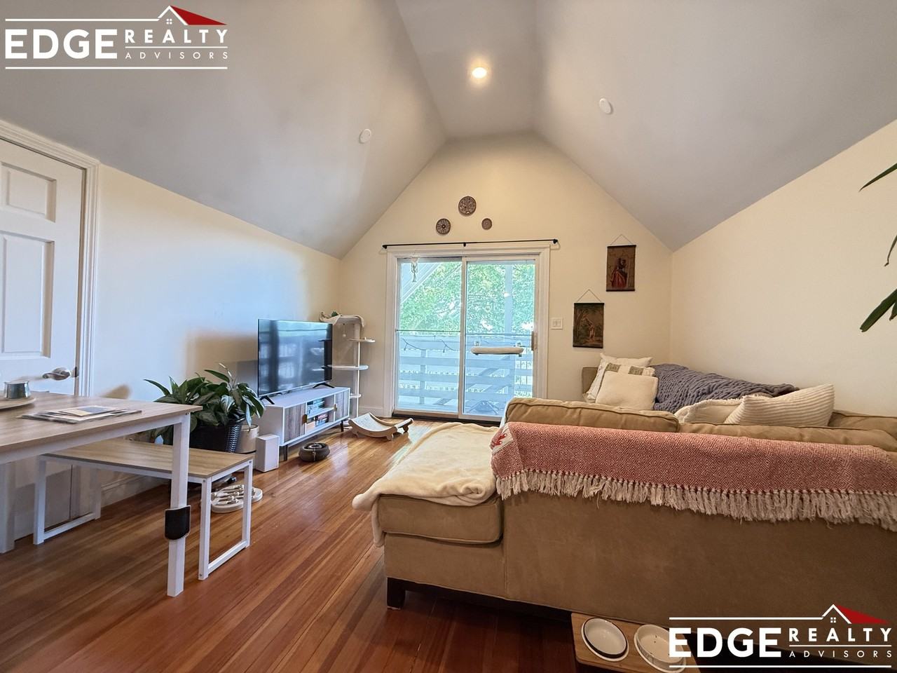 104 Brooks St #3 - Photo 3 of 10