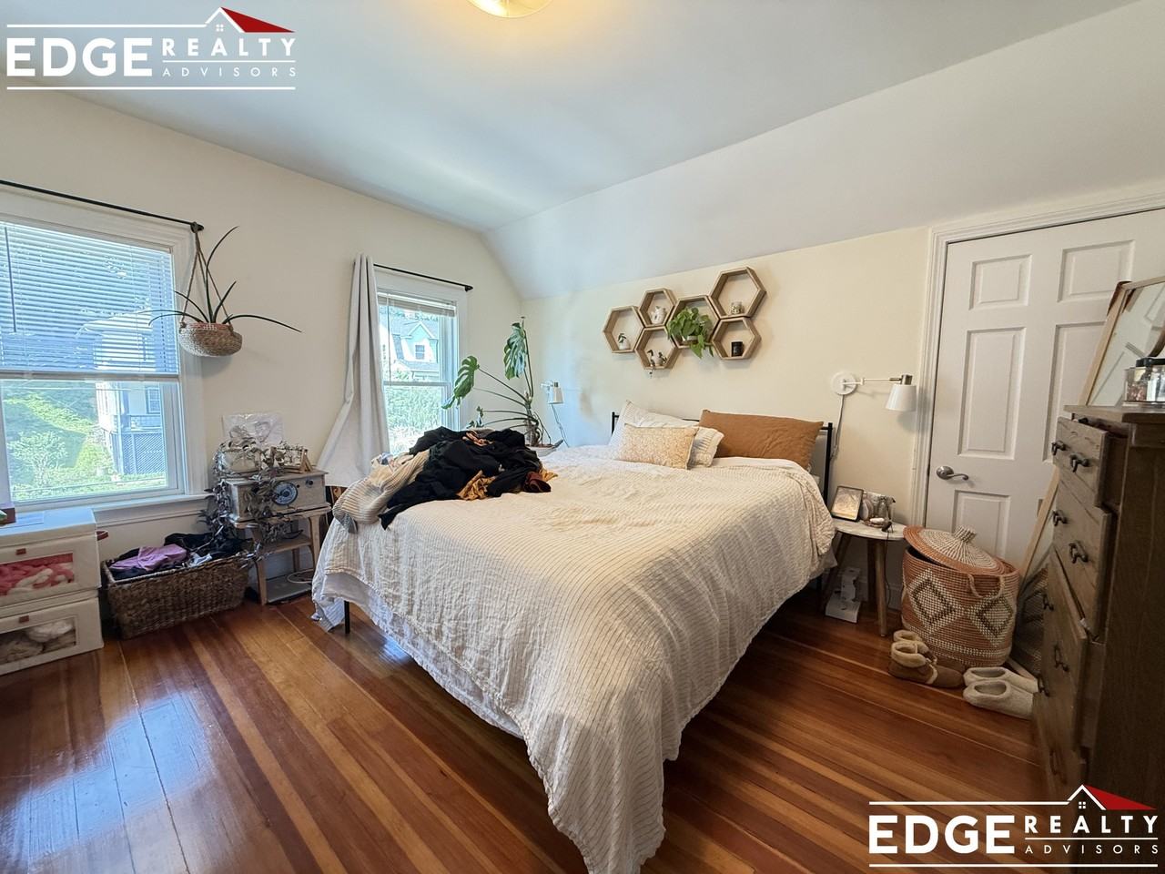 104 Brooks St #3 - Photo 5 of 10