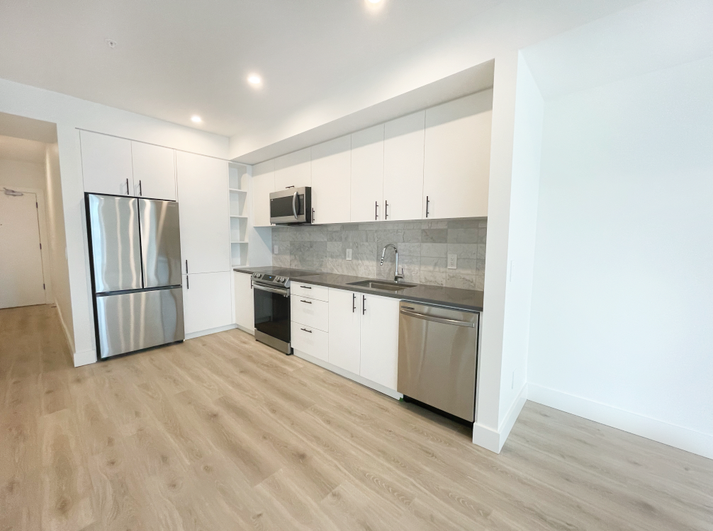 1456 Johnston Road #301 - Photo 3 of 9