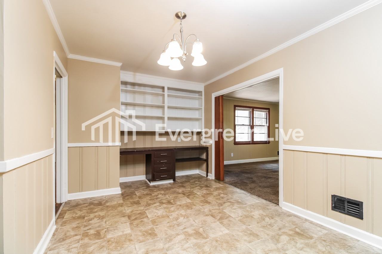 3019 Oakhaven Rd - Photo 5 of 15