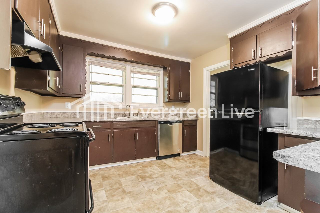3019 Oakhaven Rd - Photo 6 of 15