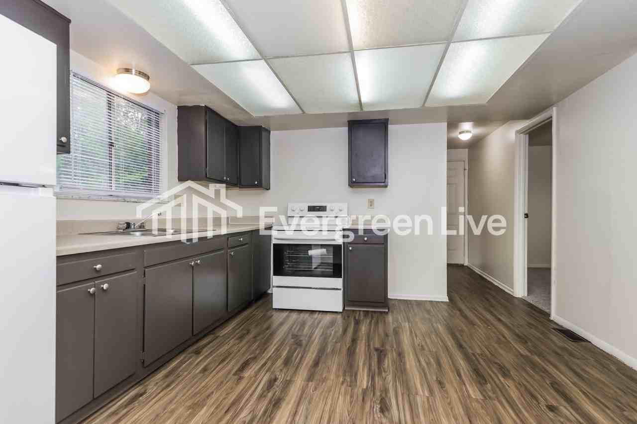 6291 Leawood Dr - Photo 7 of 15