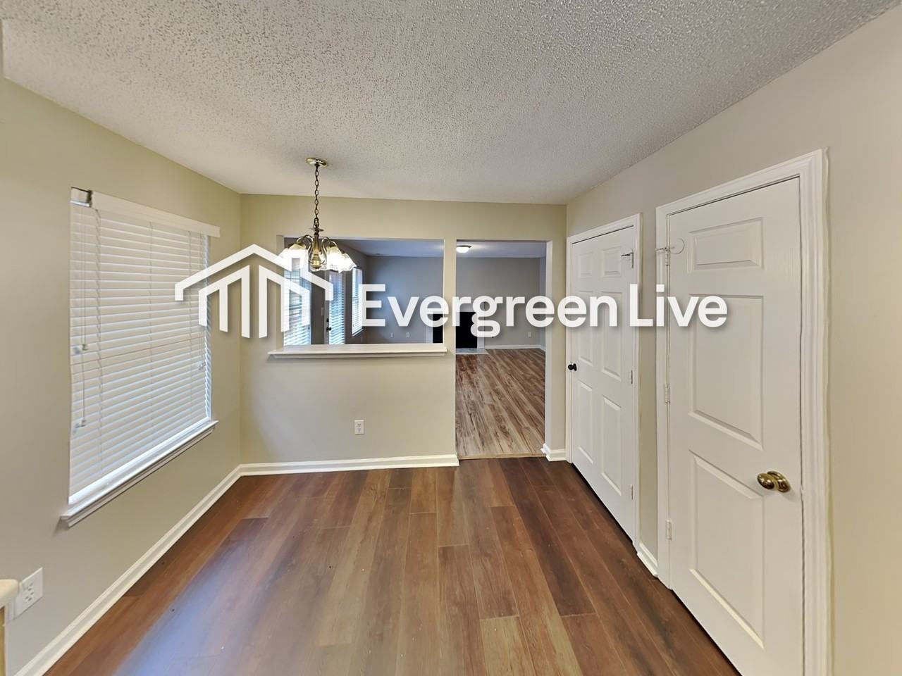 1356 Crestridge Ln - Photo 5 of 17