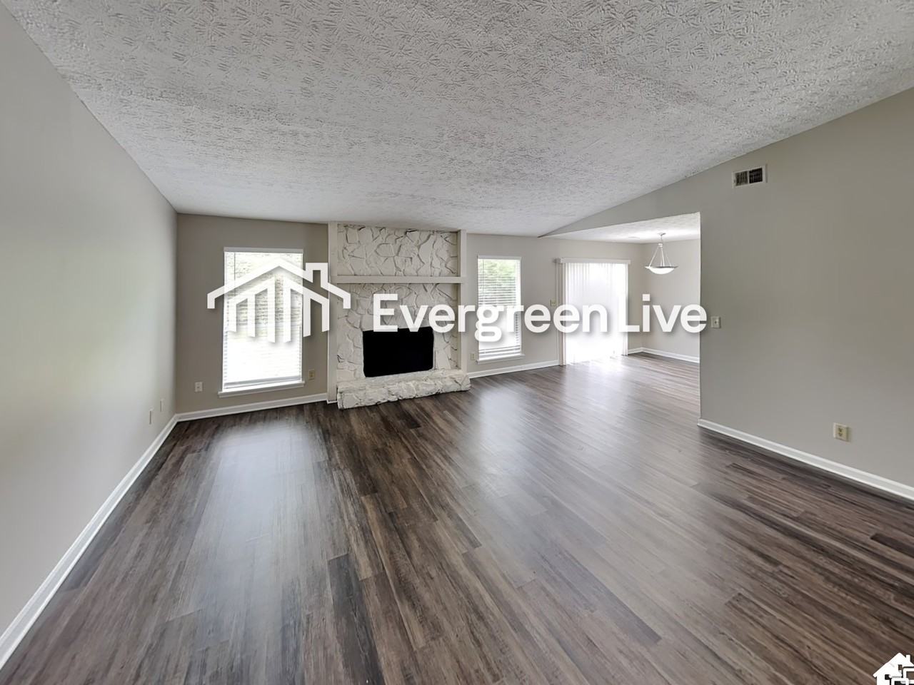 333 Park Ridge Cir - Photo 3 of 18