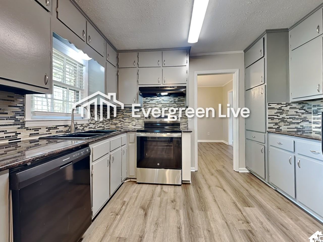 4042 Sautee Trl - Photo 5 of 18
