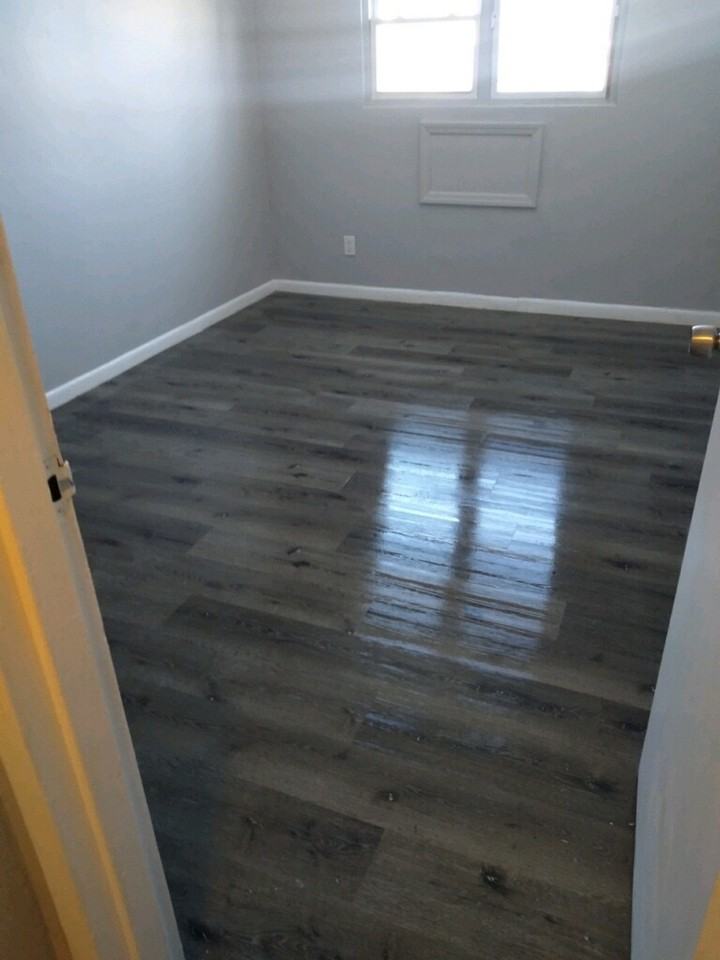127 Watson Ave - Photo 4 of 21