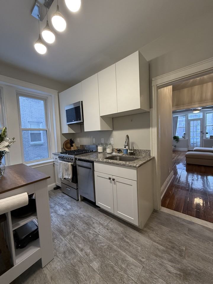 321 Summit Ave #202 - Photo 2 of 11