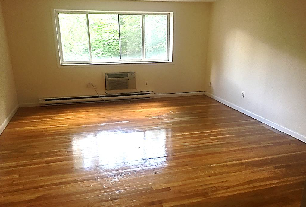 Elm Street Apartments - Photo 2 of 9