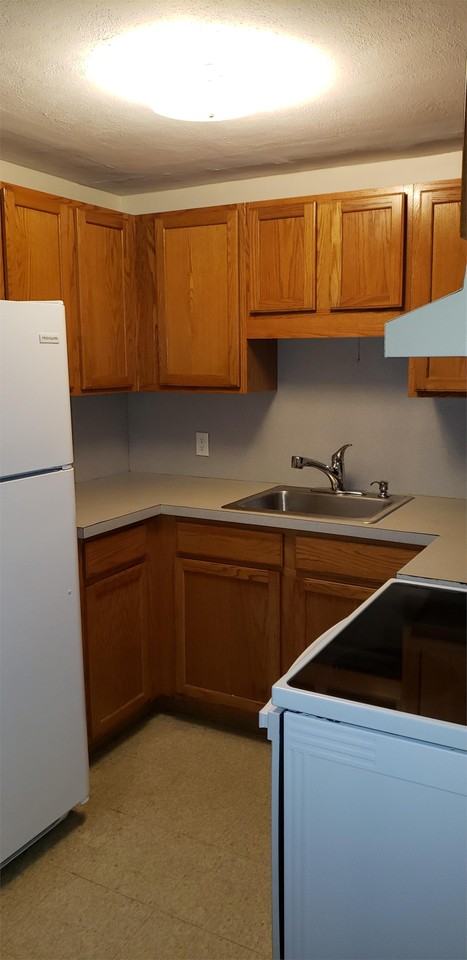 Elm Street Apartments - Photo 6 of 9