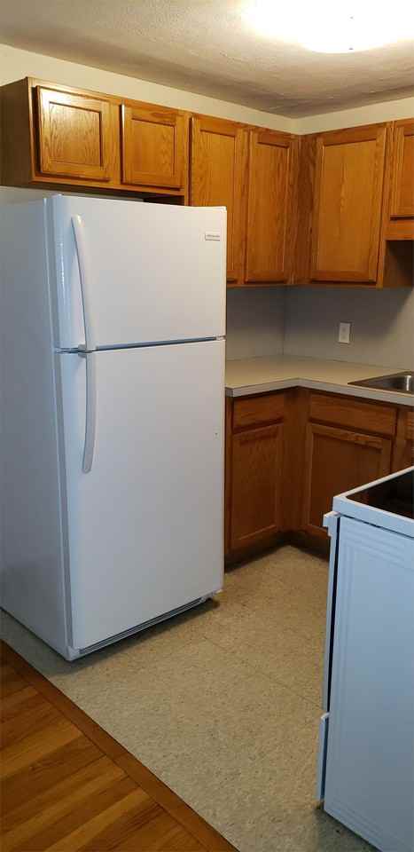Elm Street Apartments - Photo 7 of 9