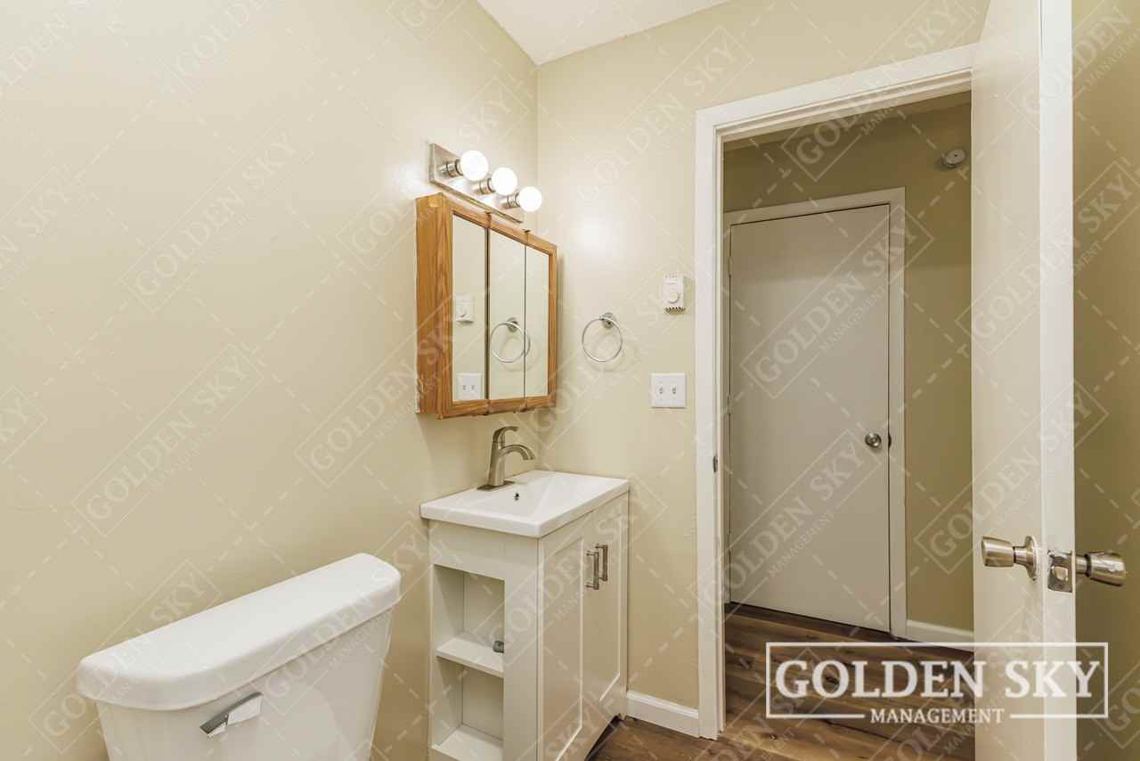 6319 East Piccadilly Road - Photo 7 of 10