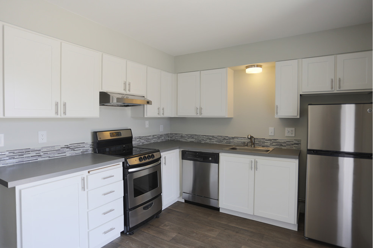 Pinewood Commons - Photo 3 of 15