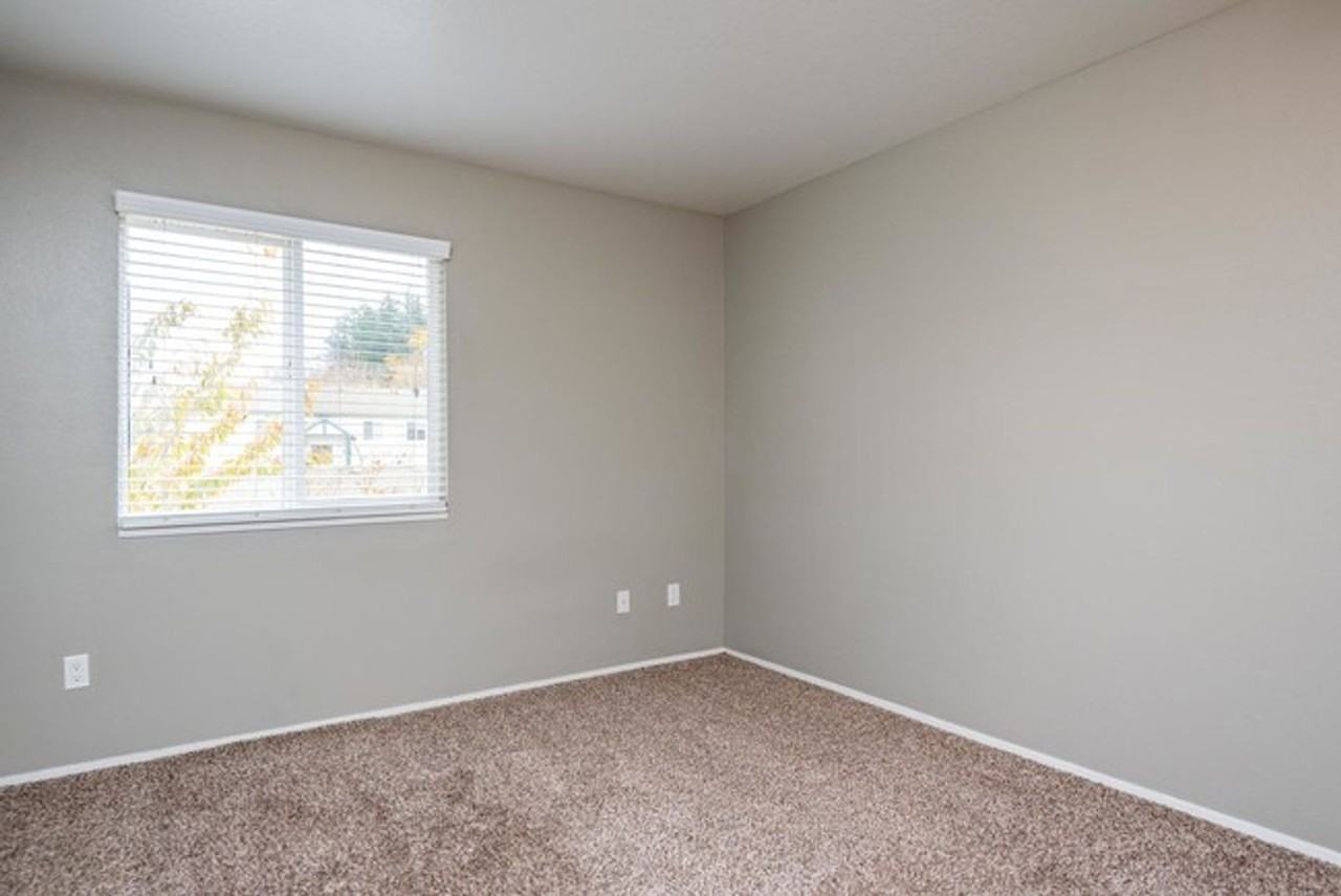 Pinewood Commons - Photo 6 of 15