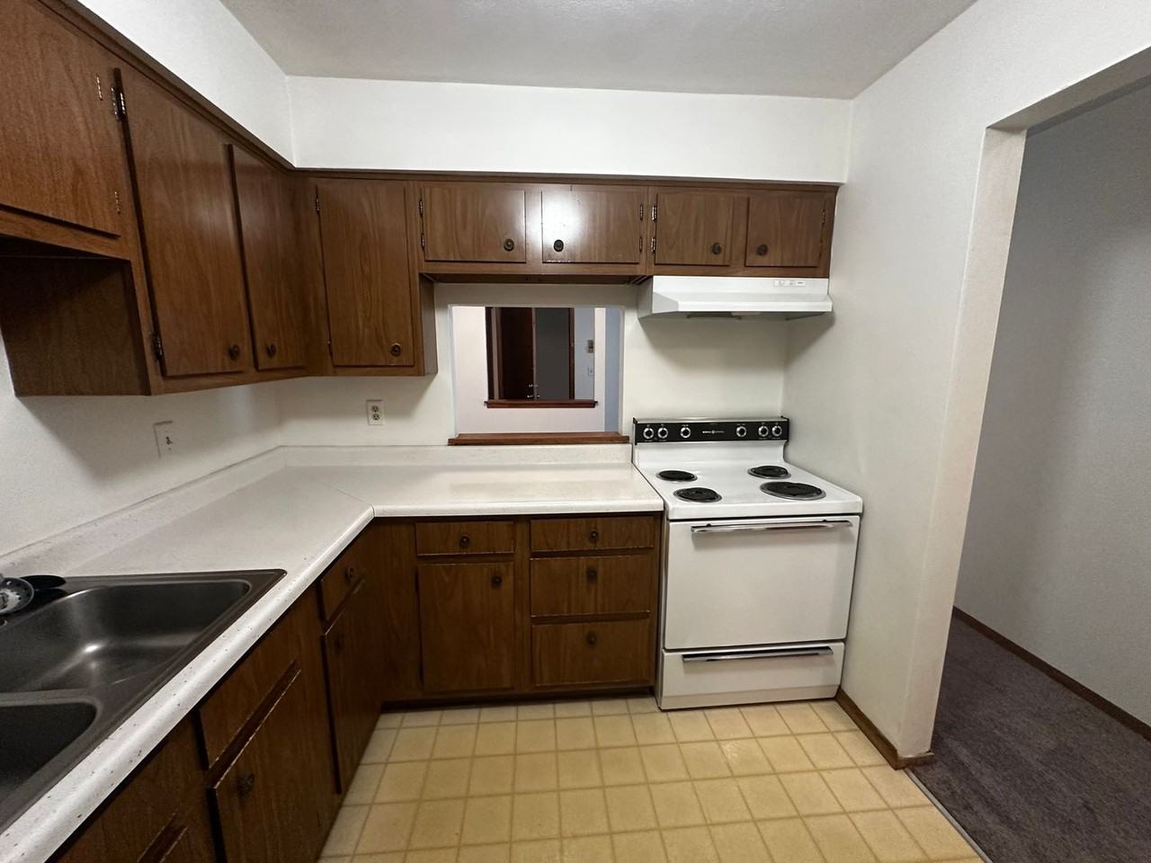 2025 W. Wall St. - Photo 4 of 22